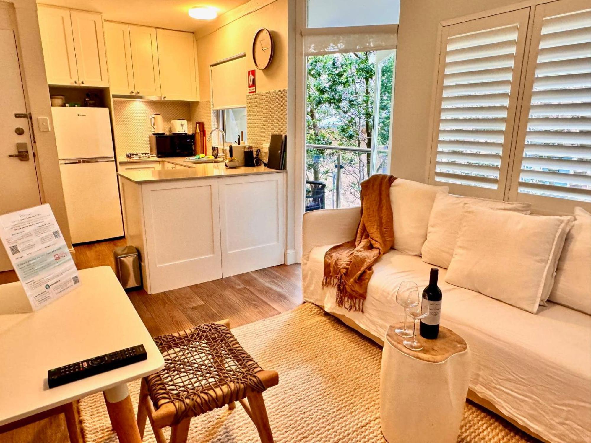 1 Bdrm Manly Beachside Apt With Parking سيدني المظهر الخارجي الصورة